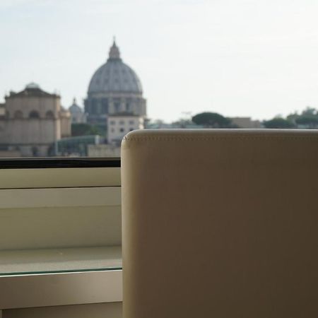 Panoramic View Of St. Peter Apartment Rome Exterior photo