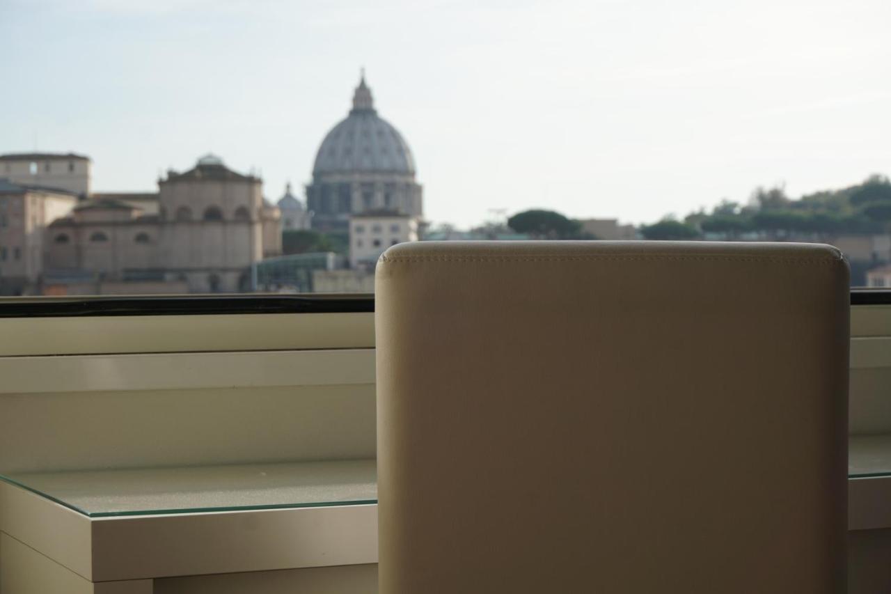 Panoramic View Of St. Peter Apartment Rome Exterior photo