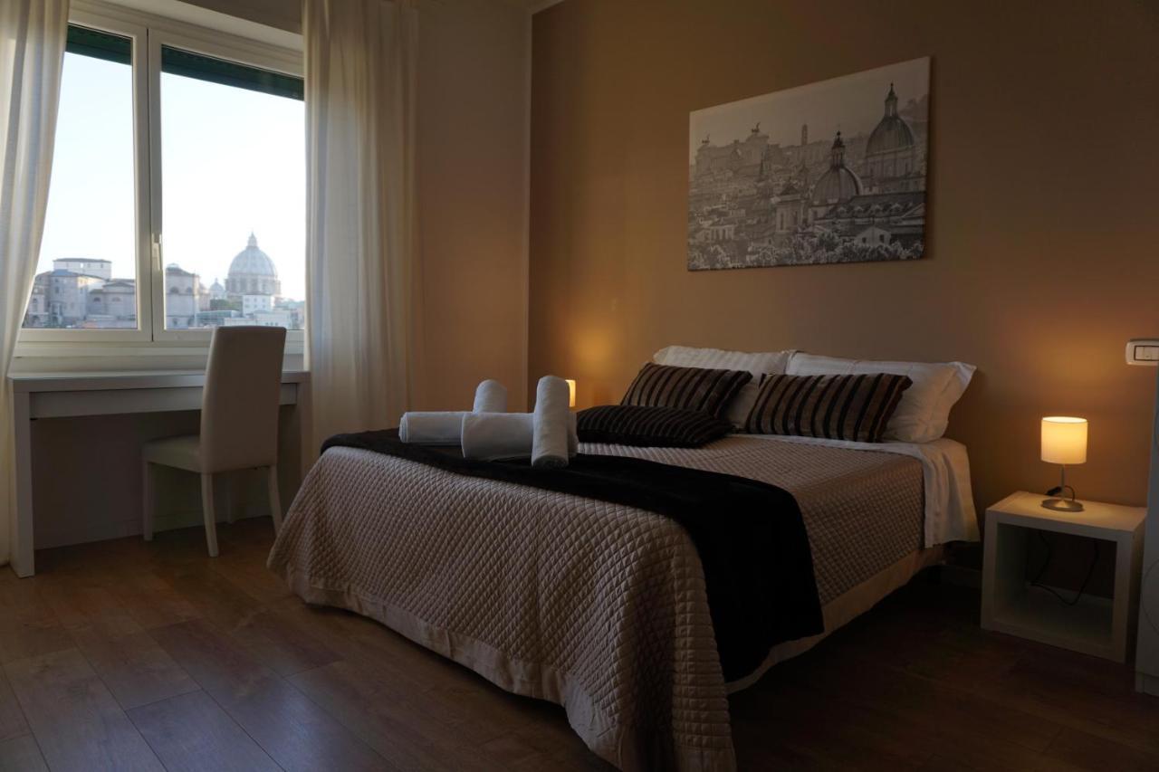 Panoramic View Of St. Peter Apartment Rome Exterior photo